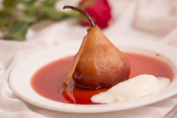 cinnamon flavoured poached pear