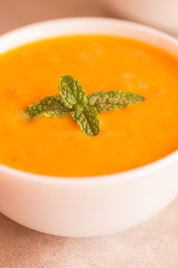 fresh turmeric carrot soup 